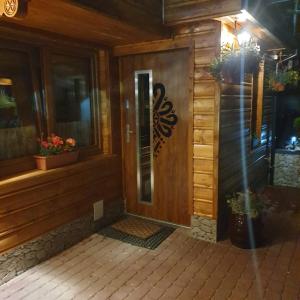 Zdjęcie z galerii obiektu Apartamenty u Baców w mieście Ostrowsko