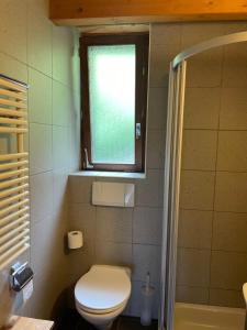 Bilik mandi di Chalet Sonnenröschen