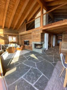 Φωτογραφία από το άλμπουμ του Duplex Spa Access in front of skislope by Jolidi σε Nendaz