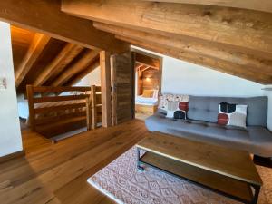Φωτογραφία από το άλμπουμ του Duplex Spa Access in front of skislope by Jolidi σε Nendaz