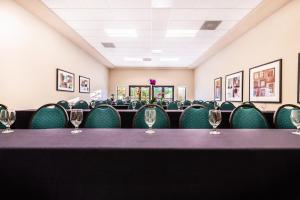 Zona business o sala conferenze di Gaia Hotel & Spa, Ascend Hotel Collection