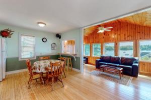 Bayview Cottages & Retreats