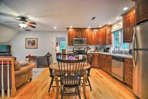 Gallery image of Cape Cod Home with Deck about 3 Mi to Beaches in Bourne