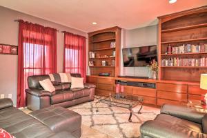 Fotografie z fotogalerie ubytování Extravagant 4,500 Sq Ft Home in Hill Country! v destinaci Spring Branch + 22 fotografií