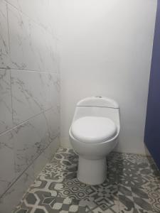 A bathroom at Aima Ibagué