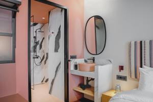 Pavo Art Hotel的一间浴室