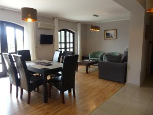 Foto da galeria de Adler Hotel & Wellness em Tihany