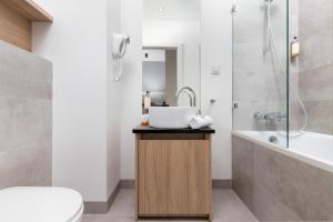 Kúpeľňa v ubytovaní Sławińska Apartment Warsaw Wola by Noclegi Renters