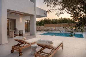 The swimming pool at or close to Anthos Villas - Chania