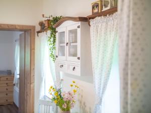 Koupelna v ubytování Chalupa U potůčku + 42 fotografií