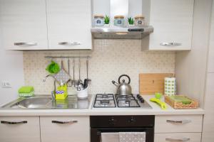 A kitchen or kitchenette at GreenHouse