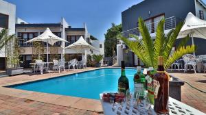 Bazén v ubytování Khayalami Hotel - Mbombela nebo v jeho okolí