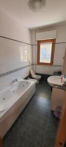 Photo de la galerie de l'établissement Nuovo appartamento "Lux", à San Benedetto del Tronto