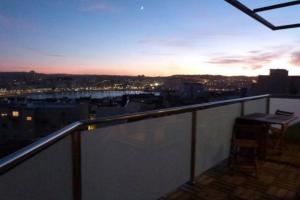 Balkón alebo terasa v ubytovaní Riazor Bay by TheBlueWaveApartments com