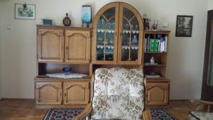 The library in the holiday home