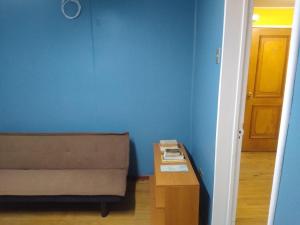 Ruang duduk di Islanet Hostel & Bar
