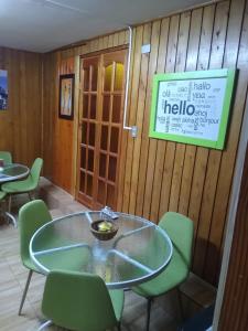 Gambar di galeri bagi Islanet Hostel & Bar di Puerto Montt