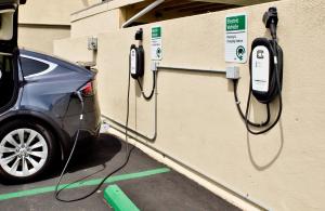 a car is hooked up to a charging station at Comfort Inn Sunnyvale – Silicon Valley in Sunnyvale
