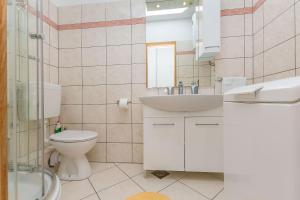 Koupelna v ubytování Apartments Cetina