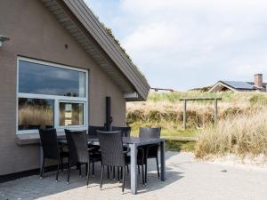 Fotografie z fotogalerie ubytování Holiday home Henne XXIII v destinaci Henne Strand