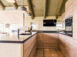 Fotografie z fotogalerie ubytování Holiday home Henne XXIII v destinaci Henne Strand