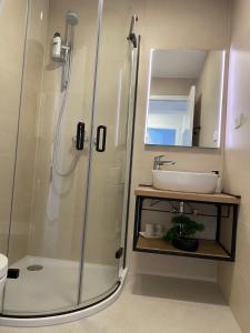 Koupelna v ubytování Apartman Roko Duboka by aneo travel + 37 fotografií