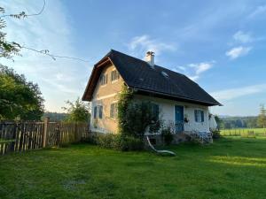 The building in which the holiday home is located
