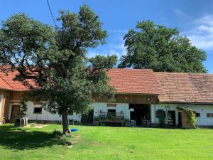 The building in which the holiday home is located