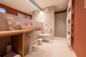 Kúpeľňa v ubytovaní Lapis Monti - Apartments & Suites