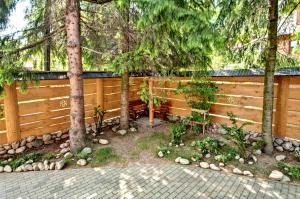 Zahrada ubytování Magnat Inn Sauna & Relax