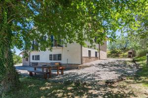 Budova, v ktorej sa vila nachádza