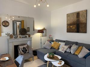 Photo de la galerie de l'établissement La Cour Pavée, T2 lumineux, cosy, confort 55 m2, à Saint-Léonard-de-Noblat