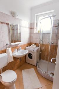 Kúpeľňa v ubytovaní BohoHome Apartment Eger