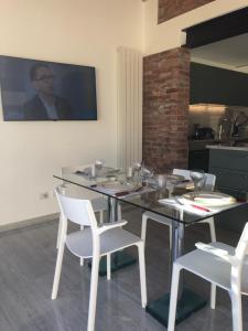TV o dispositivi per l'intrattenimento presso LUXURY vertical open space