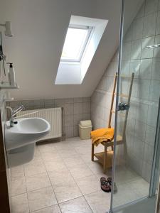 A bathroom at Lilium Villa Hévíz