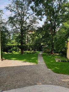 Vonkajšia záhrada v ubytovaní Apartament pod Wawelem