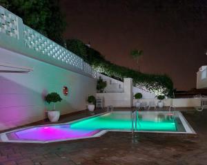 The swimming pool at or close to Apartamentos Buenavista II Még 7 kép