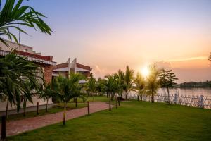 Tòa nhà nơi resort tọa lạc