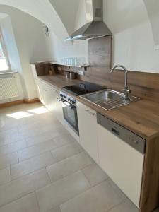 Kuchyňa alebo kuchynka v ubytovaní Apart Felsenheimerhof