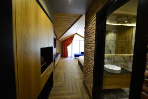 Ένα μπάνιο στο Inanlar Deluxe Hotel & Bungalow +72 φωτογραφίες