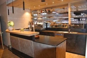 Lounge alebo bar v ubytovaní Gasthof Zum Stollhofer