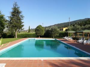 Bazén v ubytování residence San miniato nebo v jeho okolí