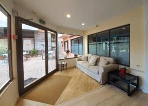 A seating area at Hotel Alegret