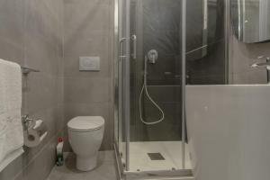 A bathroom at Green House Morin - San Pietro