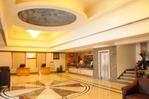 Posezení v ubytování Regency Kanchipuram by GRT Hotels