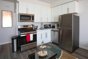 Lovely Studio w Full Kitchen in Heart of San Diego