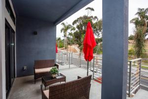 Balkón nebo terasa v ubytování Studio with Large Balcony- San Diego Gateway