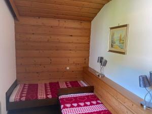 Postel nebo postele na pokoji v ubytování Appartement Latschen - Ferienhaus