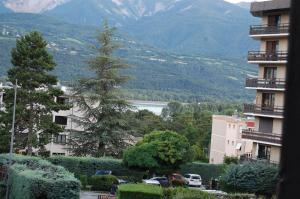 Foto da galeria de Appartement agréable à deux pas du plan d'eau em Embrun