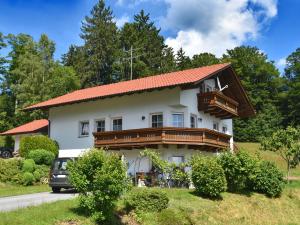 Zgradba, v kateri se nahaja apartma